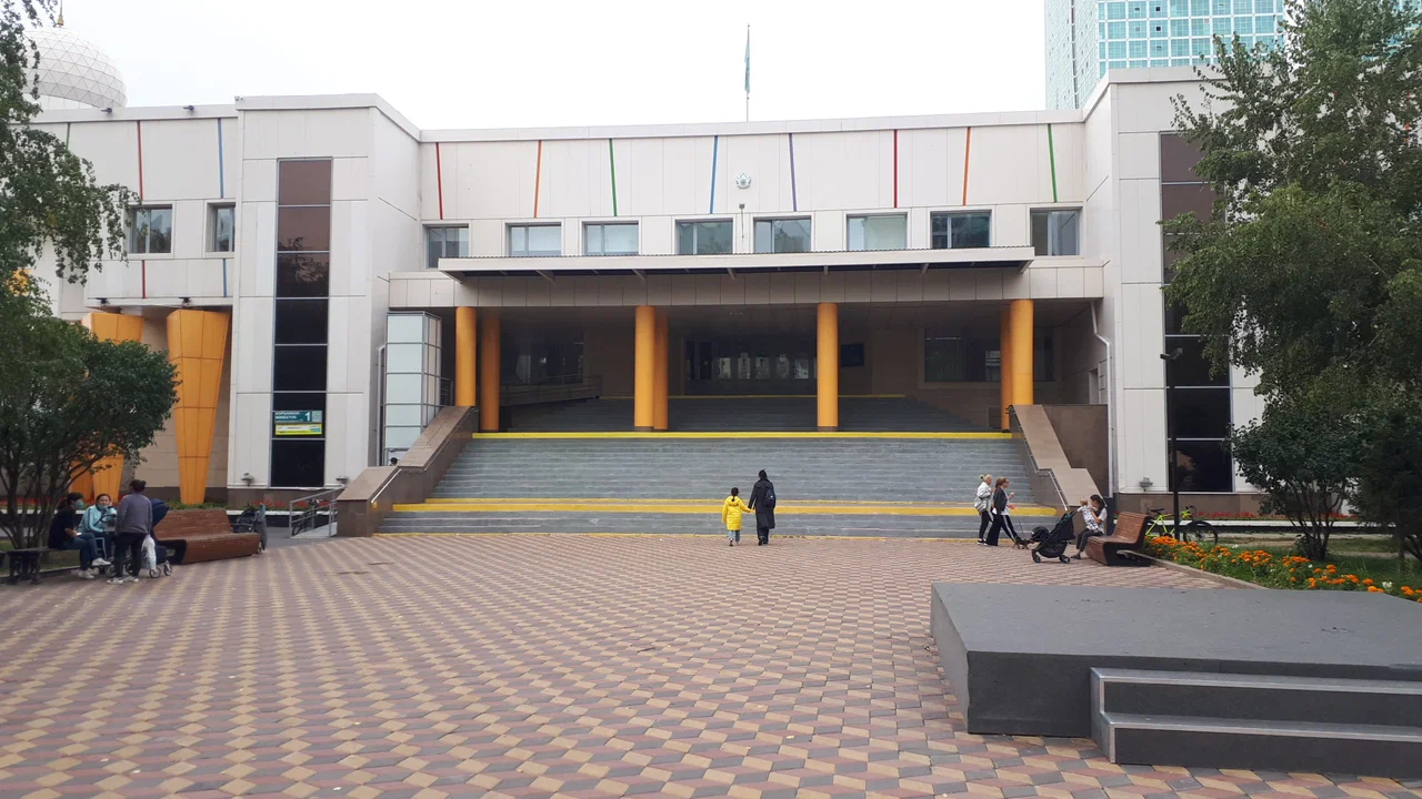 Махамбет Өтемісұлы атындағы Оқушылар сарайы Image